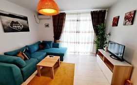 Downtown, Ideal For Longer Stays, Family Friendly Apartment - Nb73A